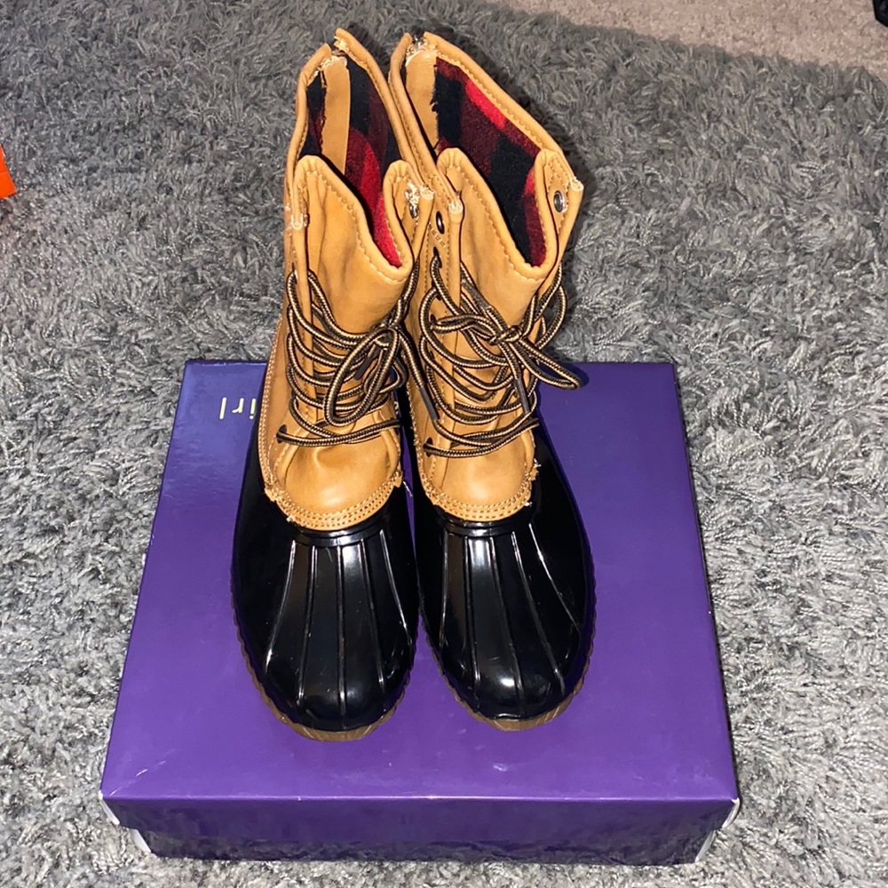 Madden girl winter/rain boots